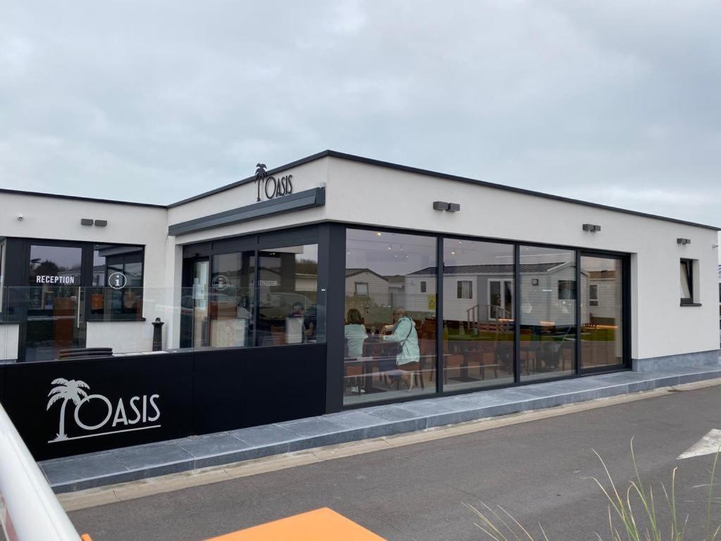 Camping Oasis Louisiane Grand Large III Hotell Oostende Exteriör bild